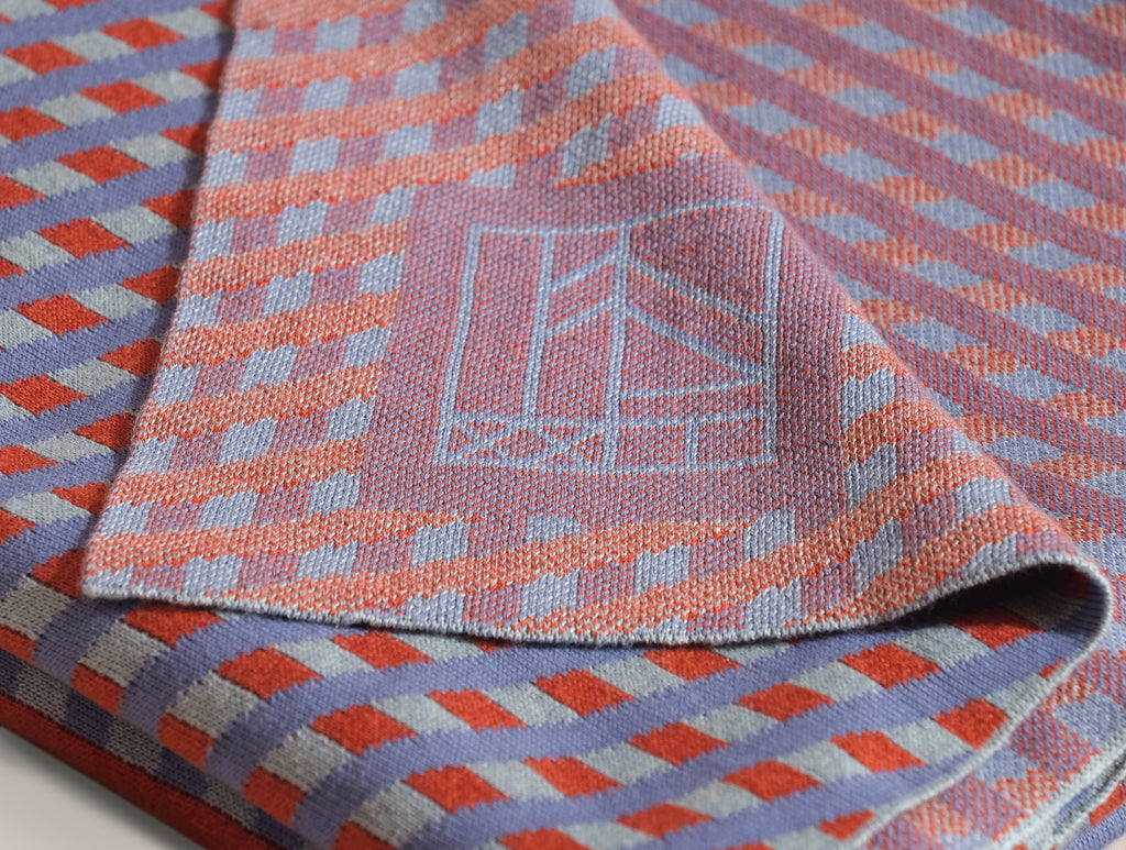 Swing blanket - detail - back side with Hütte logo