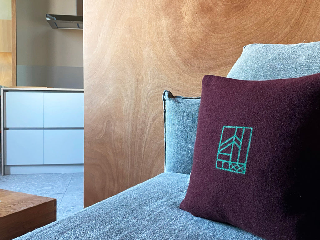 Moonrise cushion with logo Hütte